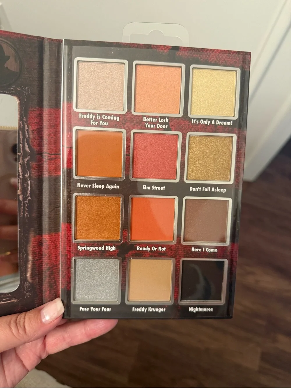 A Nightmare on Elm Street Eyeshadow Palette - Red & Black